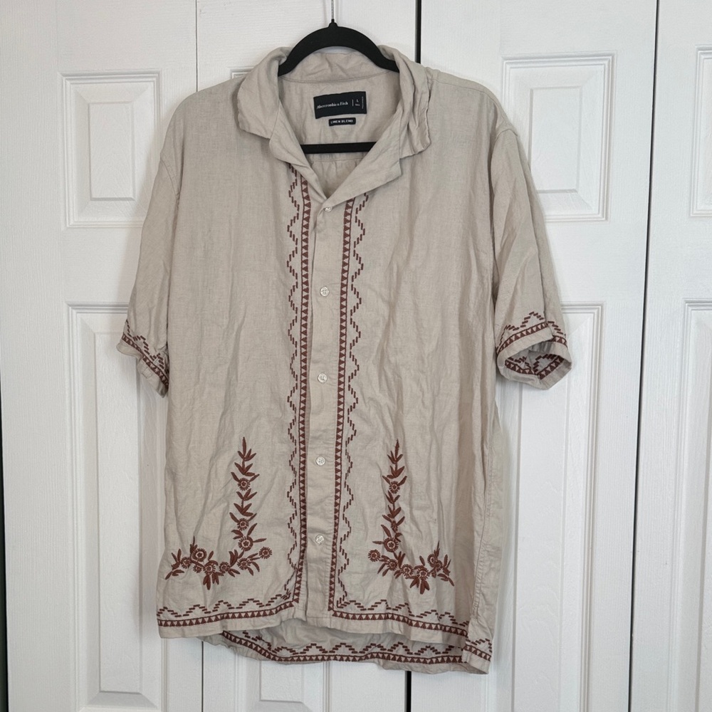 Abercrombie & Fitch Embroidered Linen Blend Men’s Button Down Shirt